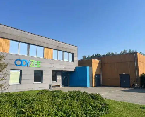 Revêtement de façade en bois de mélèze Holland à Kloetinge